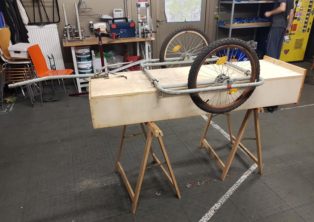 Fertig montierter BBT1 auf den Boecken, umgedreht.