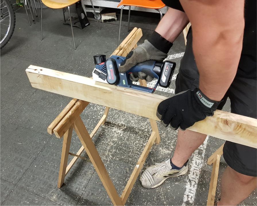 Am Ende noch die Kanten anfasen