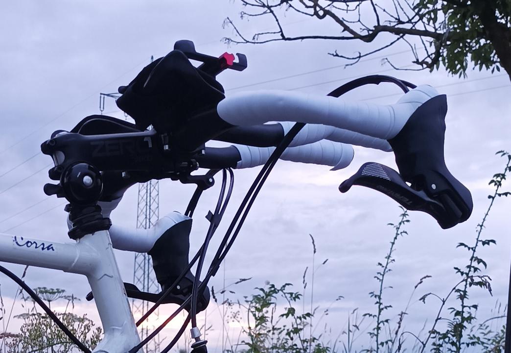Handlebar with STI from below.