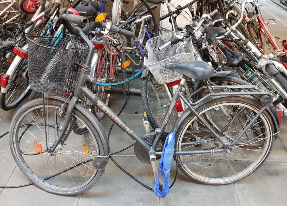 Kettler Alurad, aus dem ein Rohrstueck herausgetrennt wurde.